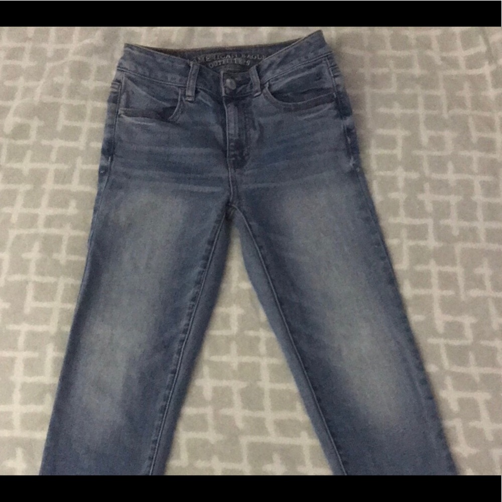 Skinny jegging